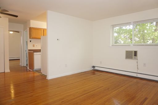 1 Bedroom Apartment – 401 Llanerch Avenue - 9, Havertown, PA 19083