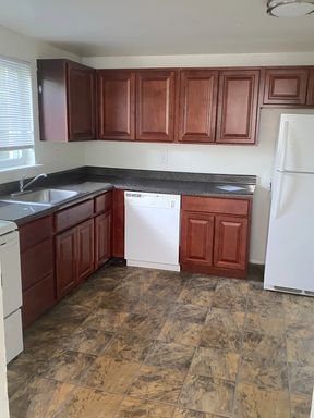 2 Bedroom Apartment – 8723 West Chester Pike - D04, Upper Darby, PA 19082