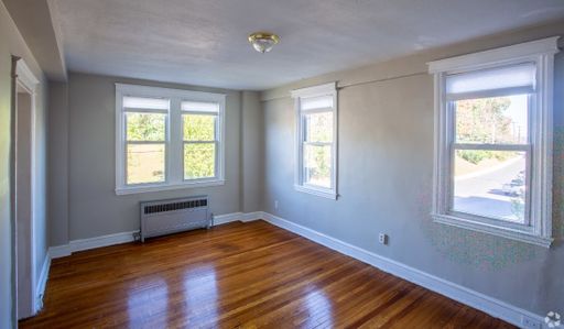 Two Bedroom Available: Parkwood Manor Apartments – photo 1