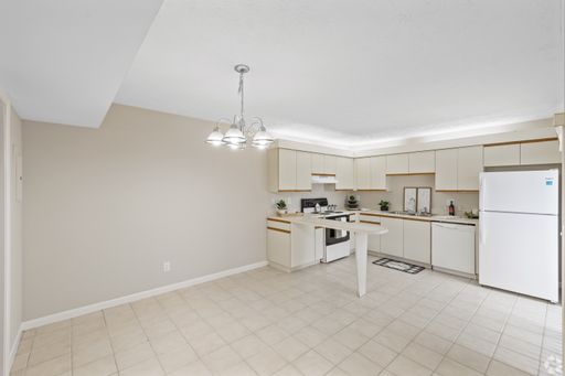 Two Bed 1.5 Bath Availble: Sabal Palm Villas – photo 1