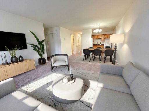 Renovated One Bedroom with Garage: Karen Court