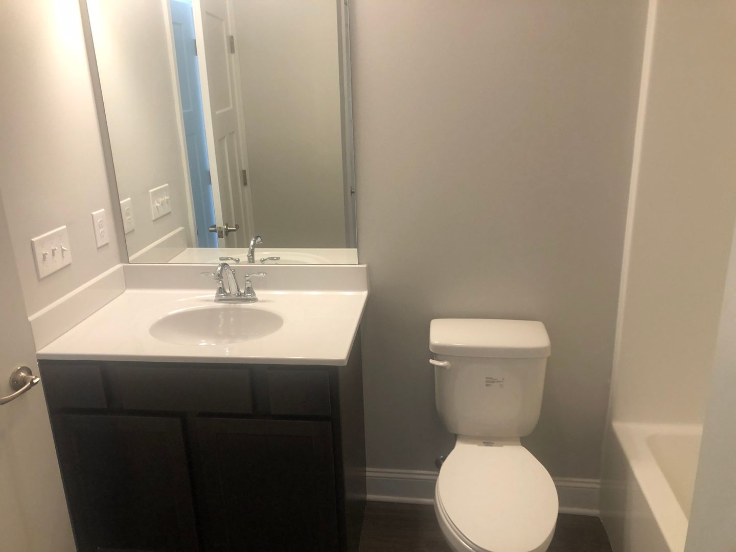 Knoxville House: 451 Toronto Lane (AM84)