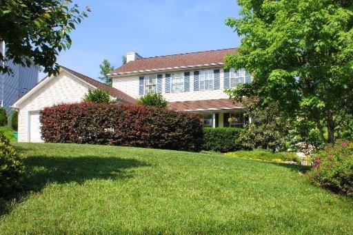 Knoxville House: 9017 Tall Timber Drive