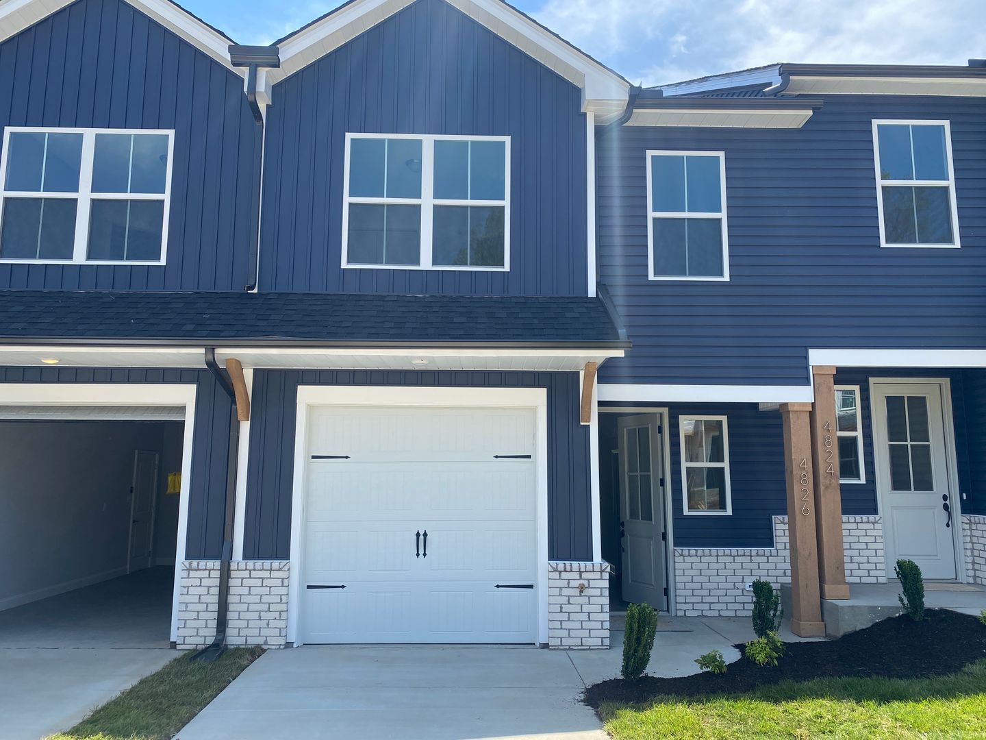 Knoxville House: 4831 Moon Lake Ln.(SM5)