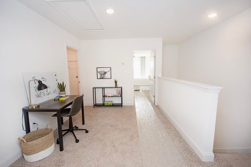 Listing photo thumbnail