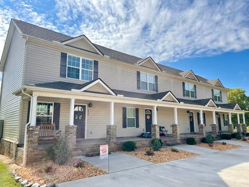 250 Beals Chapel Road , Lenoir City, TN 37772