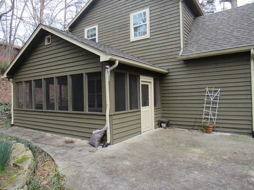 Listing photo thumbnail