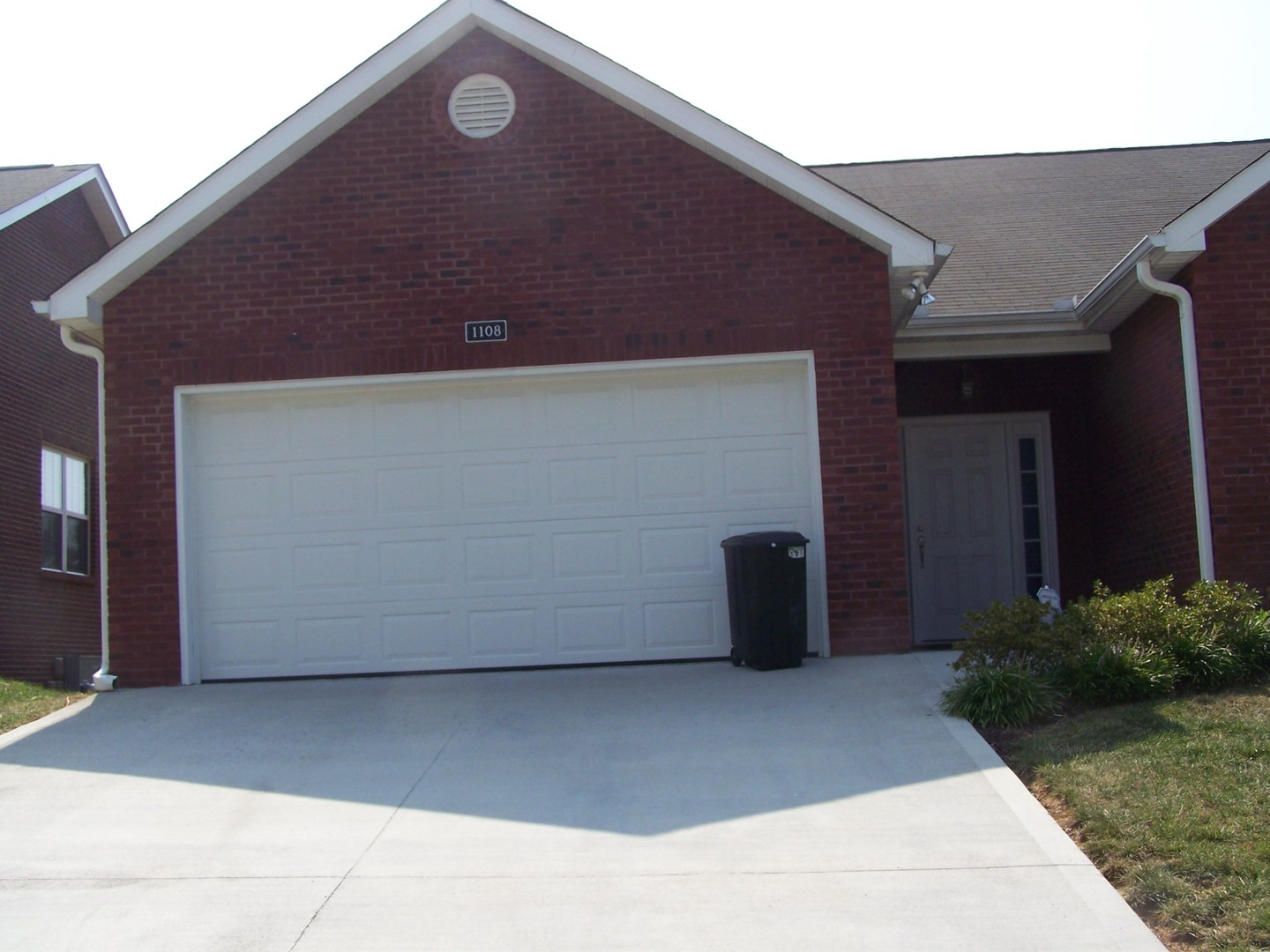 Knoxville House: 1108 Harbin Ridge Lane