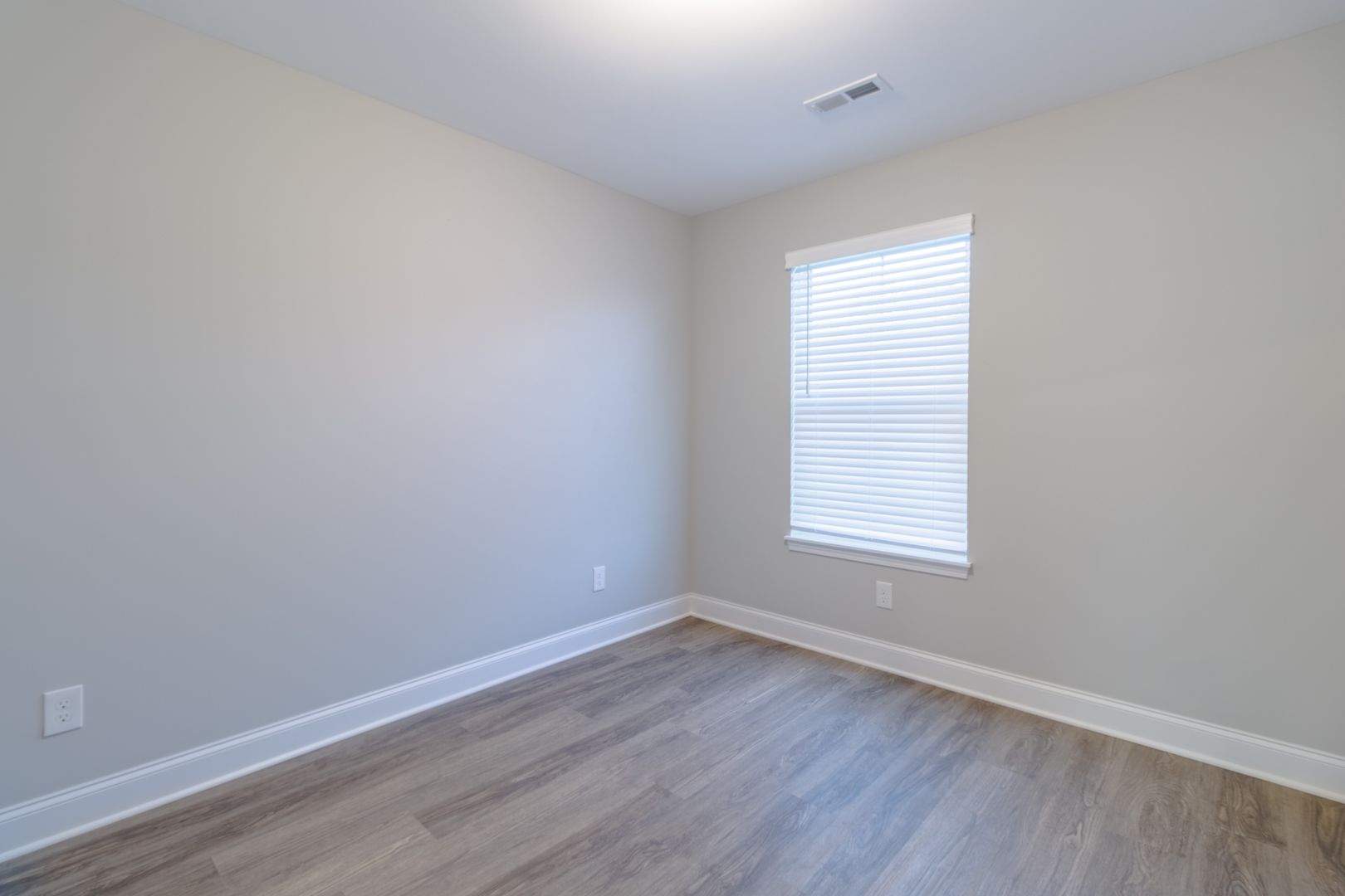 4860 Ancient Glacier Ln. (SM82) 7 of 12