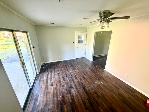 Listing photo thumbnail
