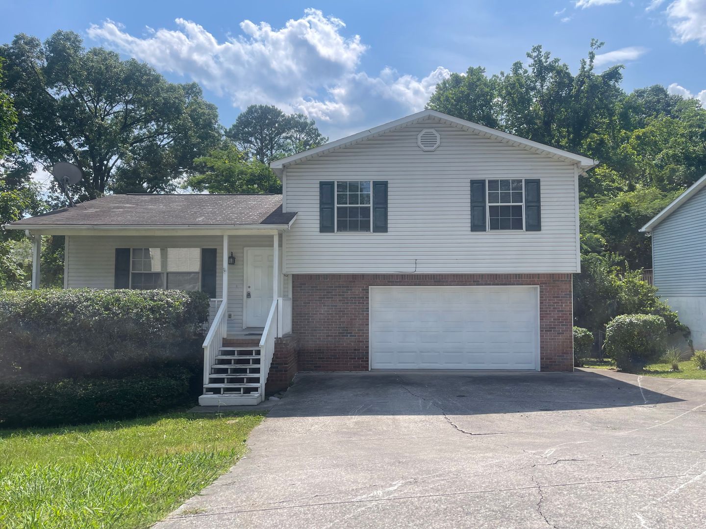 Knoxville House: 1215 Overton Lane