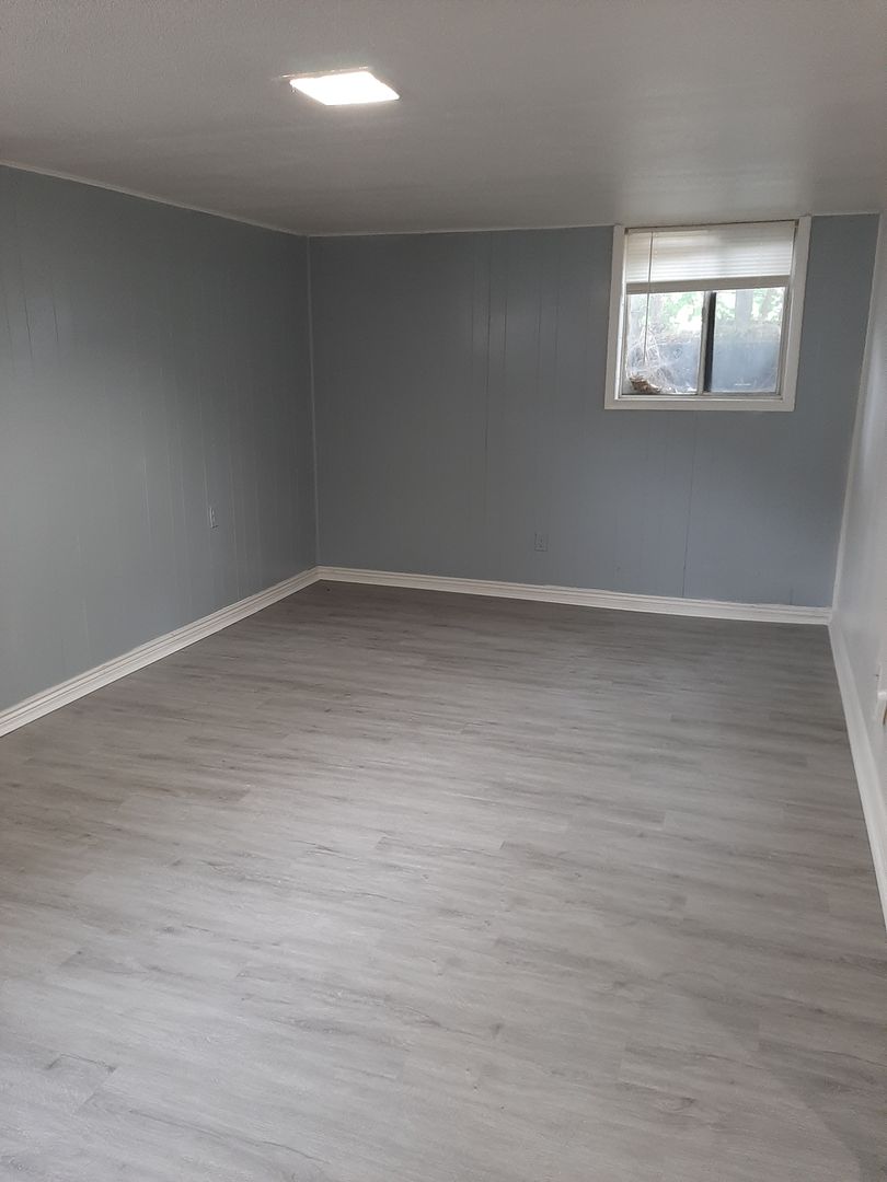 Greeley Apartment: 2006 7th Avenue