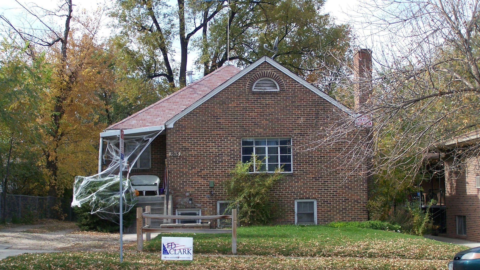 Greeley Apartment: 1915 11th Ave