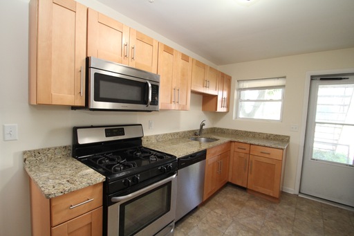 Reserved Parking | In Unit Laundry | 1BR in Central Norwalk – photo 1