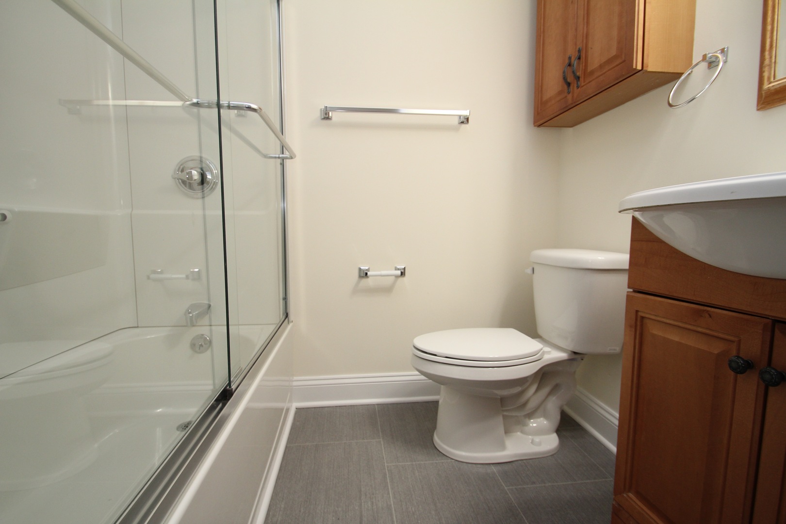 Norwalk Apartment: 138 Flax Hill Road