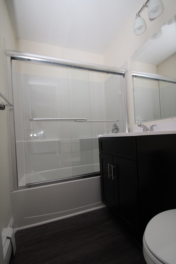 Norwalk Apartment: 204 Flax Hill Road