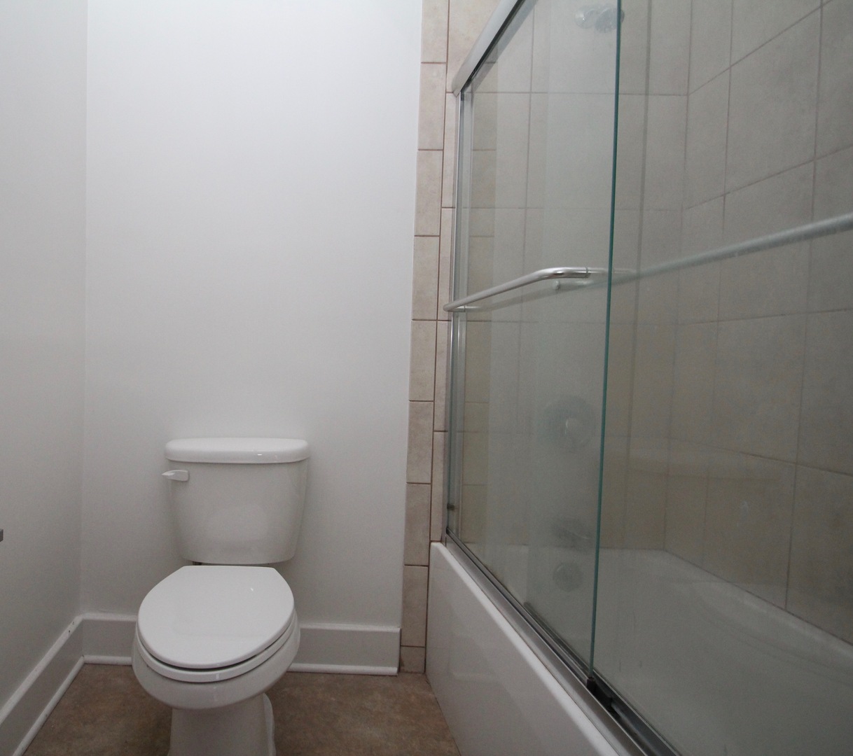 Wilton Apartment: 3 Hubbard Rd