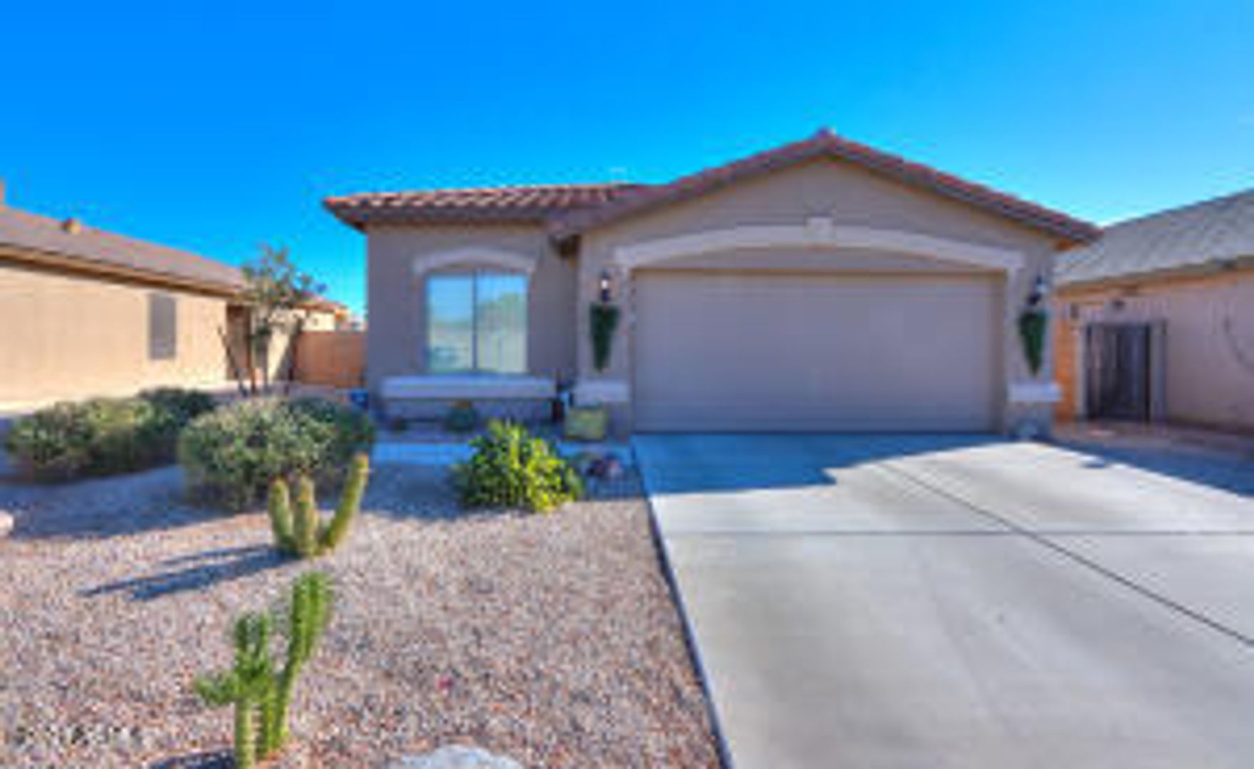 Maricopa House: 22175 N Bishop Dr