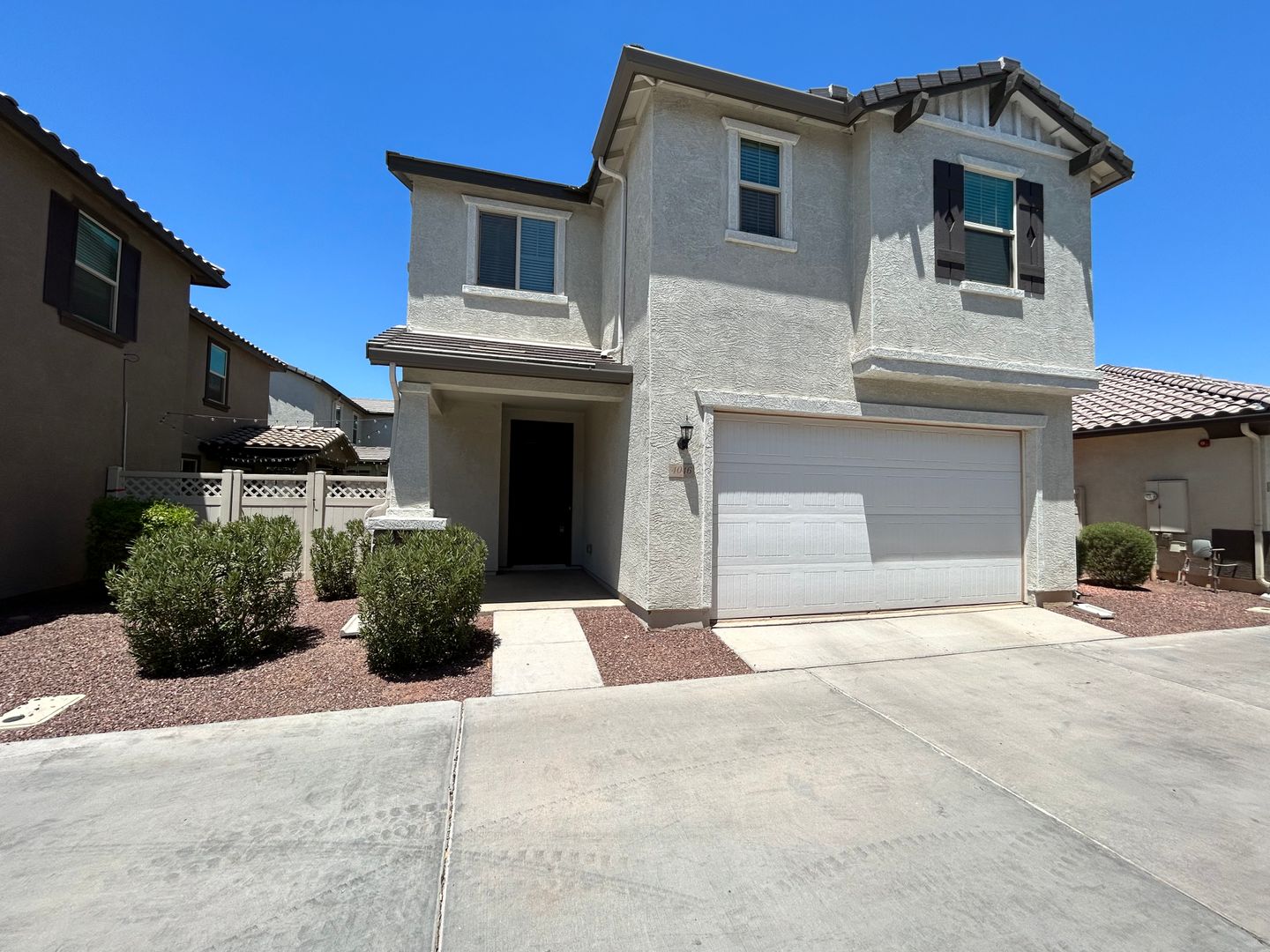 Gilbert House: 4046 E Ranch Rd