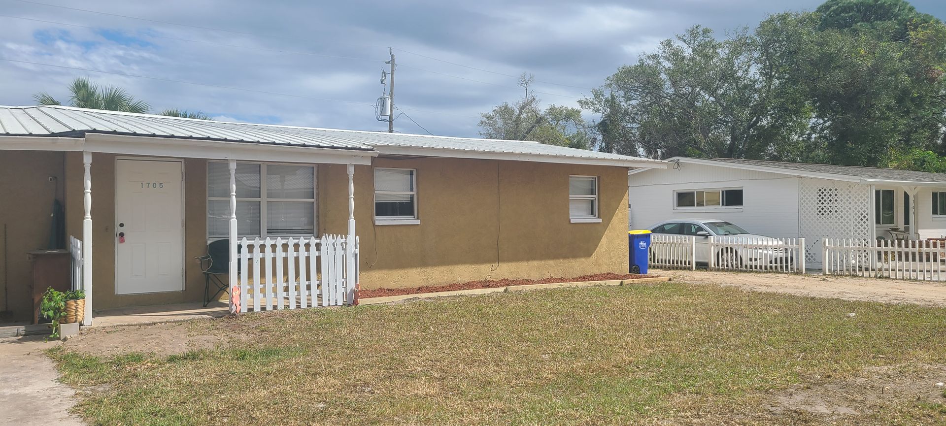 EDGEWATER Apartment: 1703 EDGEWATER DRIVE