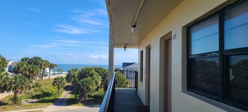 Vacation Rental - 30 Day min stay - across From Daytona Beach Only $1500-$2000 Month – photo 1