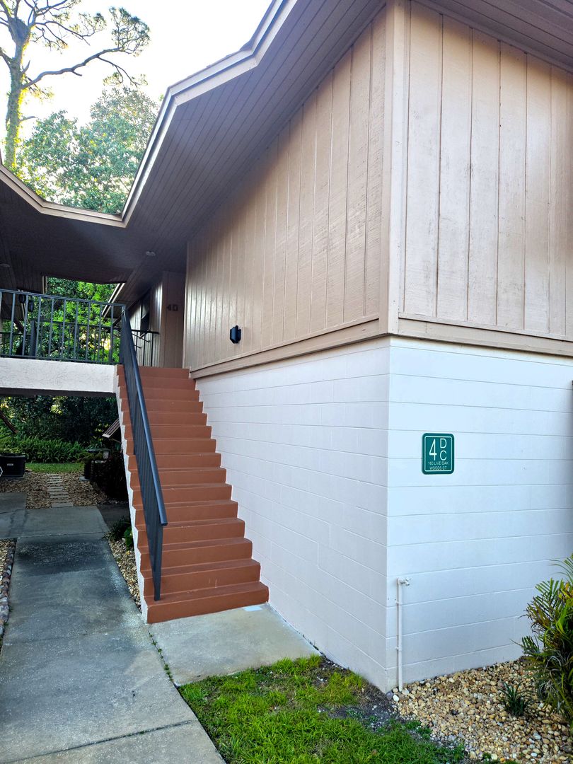 DELTONA House: 160 LIVE OAK WOODS COURT, UNIT 4D