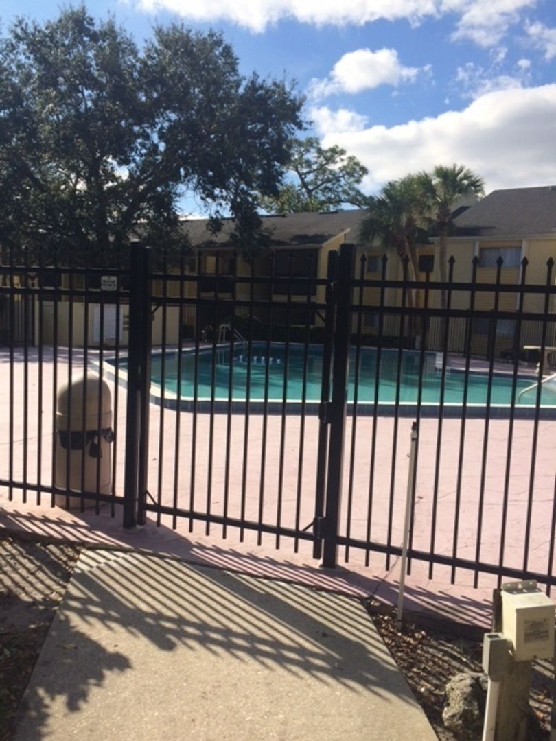ALTAMONTE SPRINGS Condo: 952 LAKE DESTINY ROAD, UNIT B