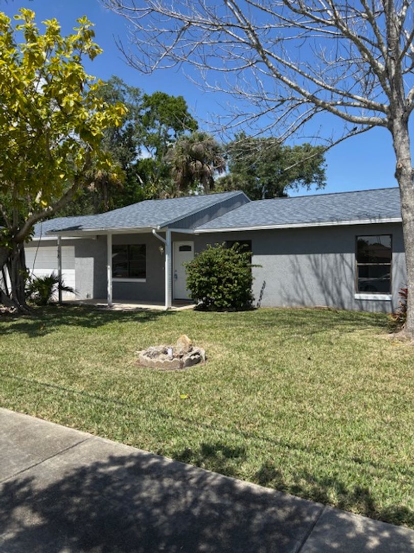 SOUTH DAYTONA House: 798 ASPEN DRIVE