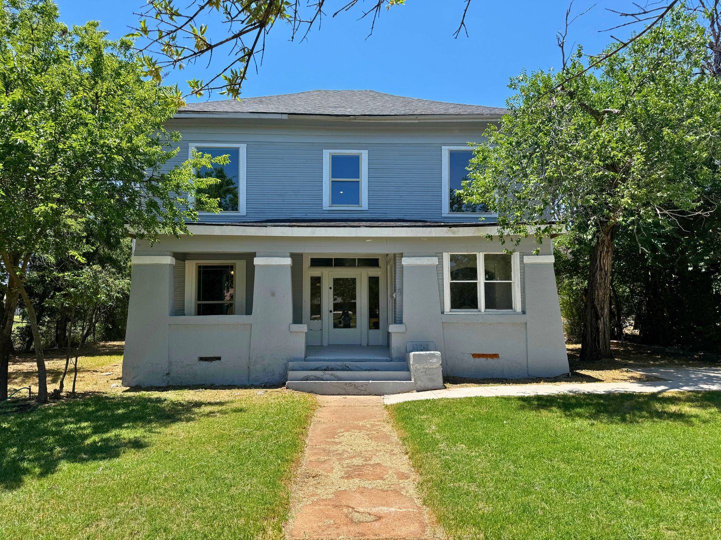 Wichita Falls House: 1106 Burnett Street