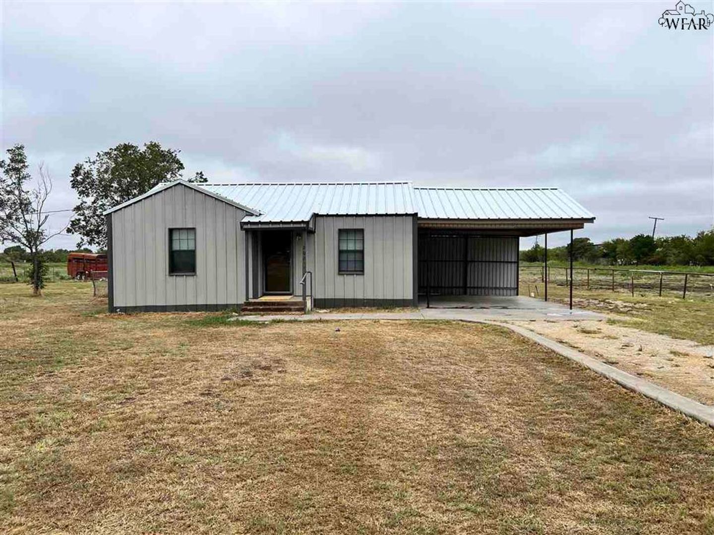 Iowa Park House: 202 Farm to Market 367