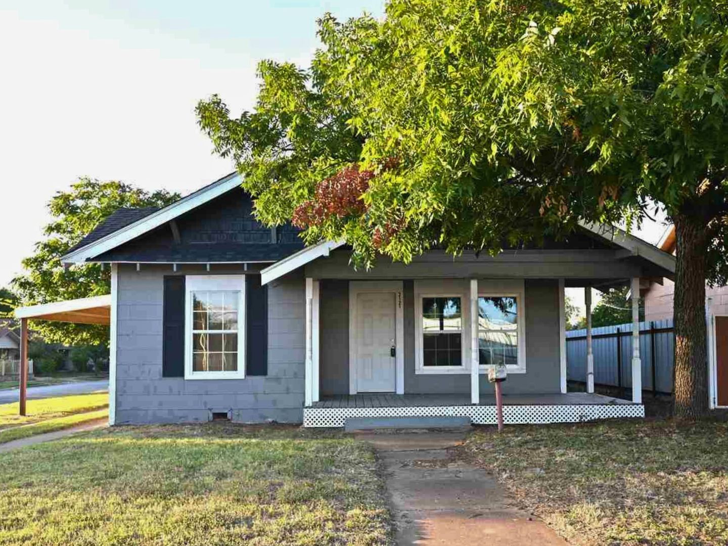 Affordable 3 Bedroom, 1 Bathroom Home In WF!