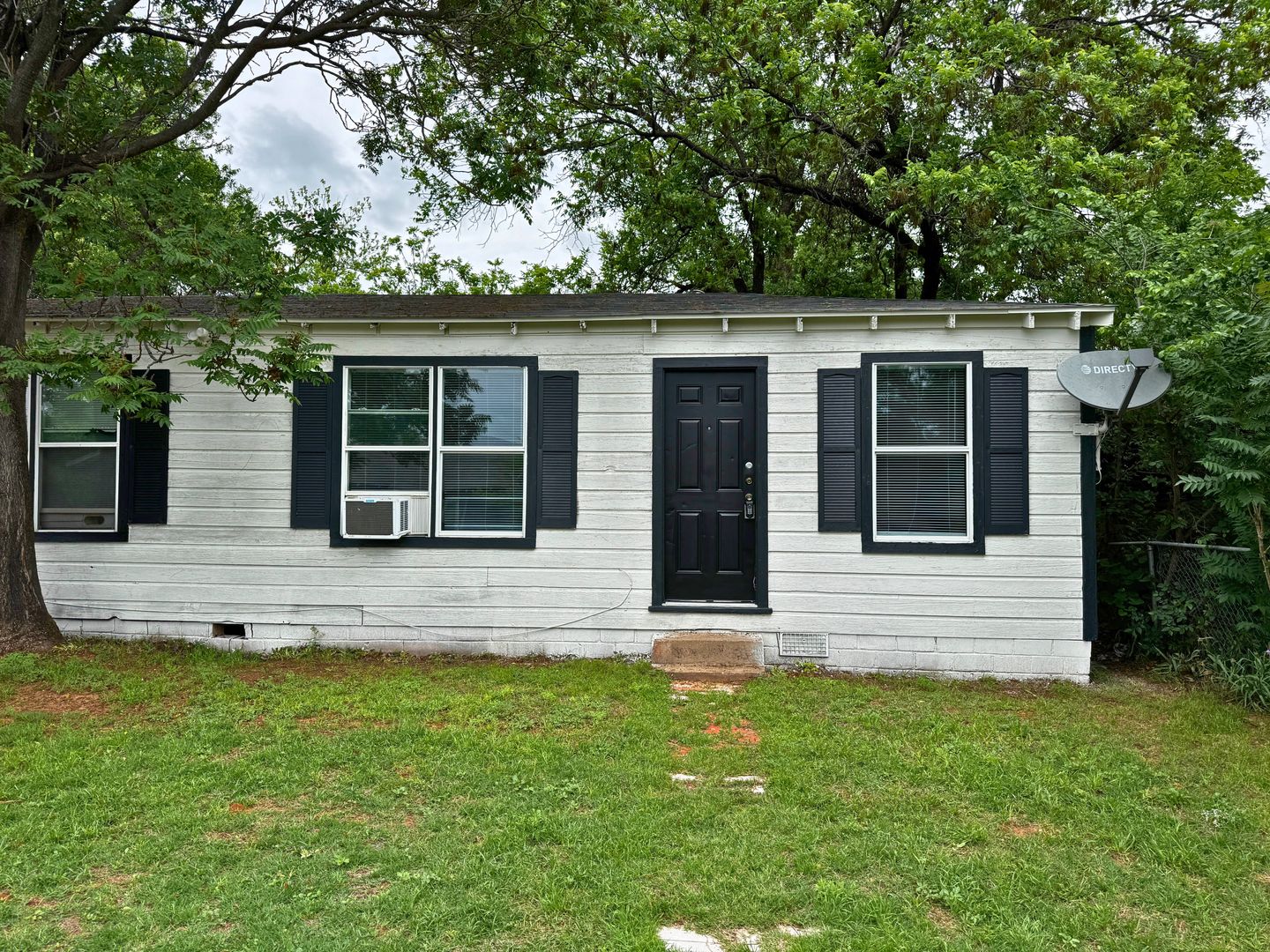 Wichita Falls Apartment: 902 Flood Street