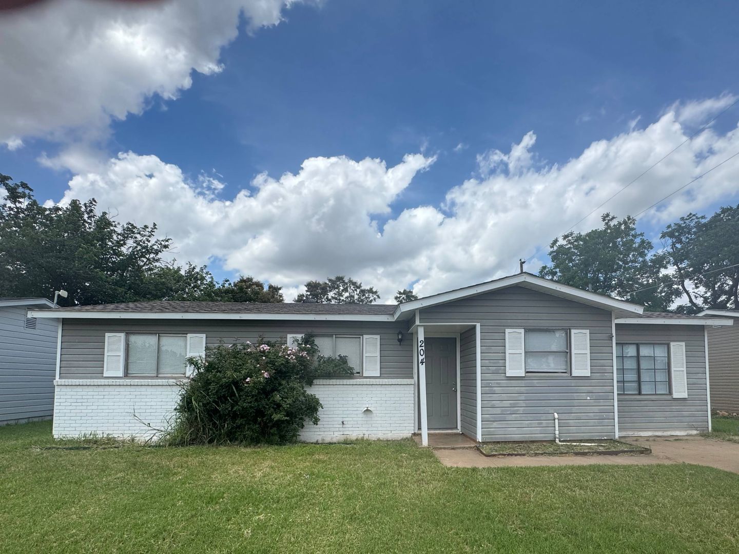 Iowa Park House: 204 West Garden Drive