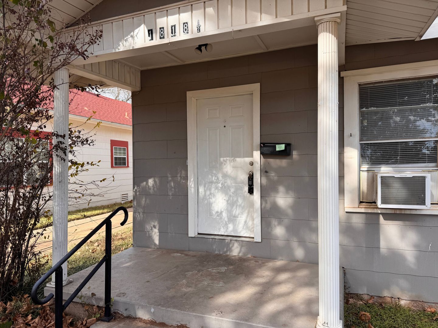 Wichita Falls Apartment: 1818 Collins Avenue
