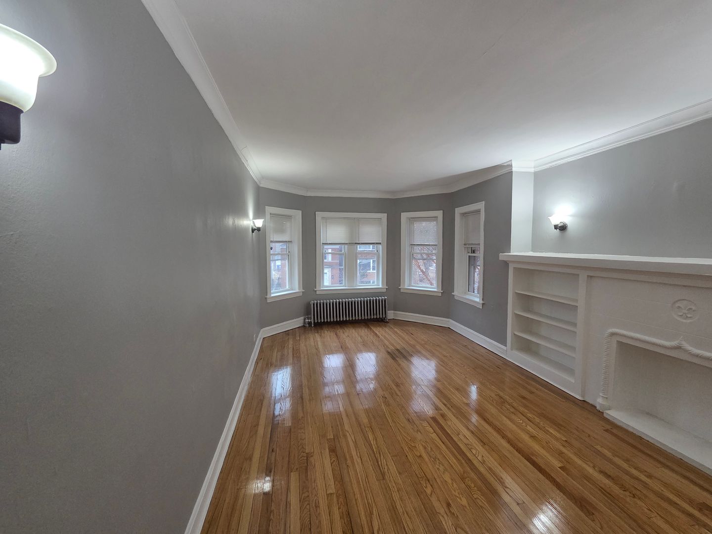 Chicago Apartment: 7527-29 S Colfax Ave