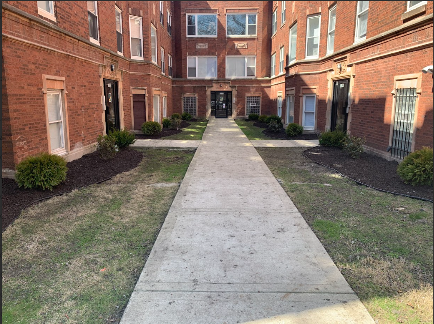 Chicago Apartment: 7748 S. Essex Ave