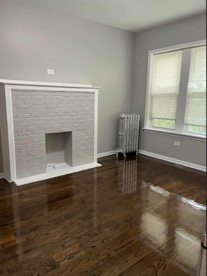 Chicago Apartment: 6348 S Ada St