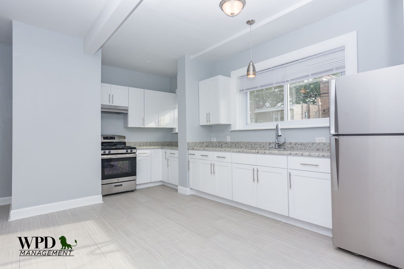 7639 South Colfax, Chicago, IL - 1,686 USD/ month