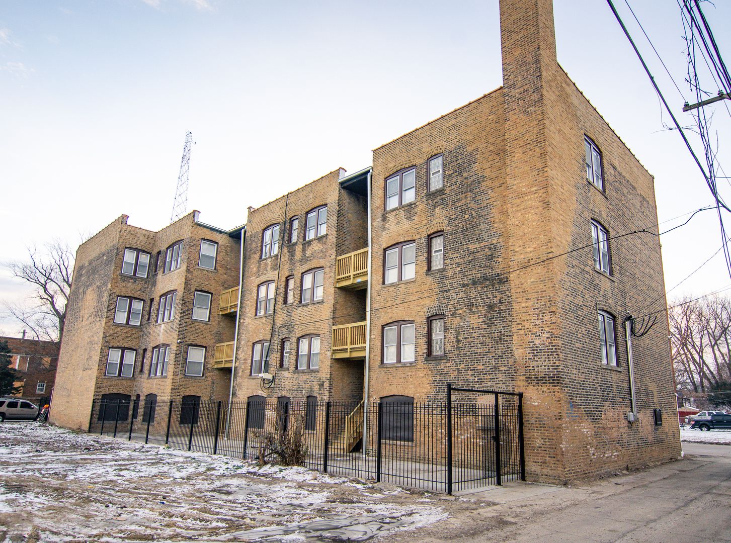 Chicago Apartment: 5758 S Green St