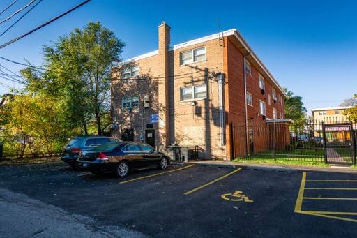8223 S Exchange Ave, Unit 8 – photo 1