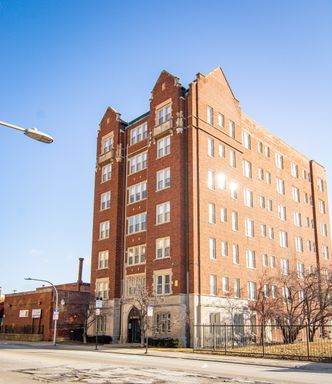 7147 S Jeffrey Blvd. Apt 403 – photo 1