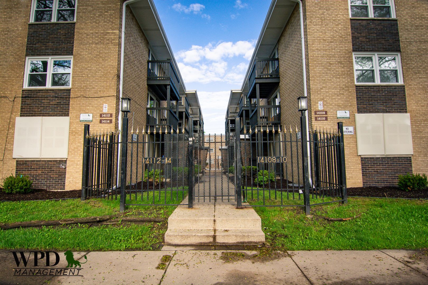 Riverdale Apartment: 14112-14 S. Tracy Ave