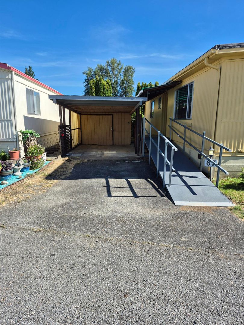 MARYSVILLE Apartment: 4000 76th St. NE