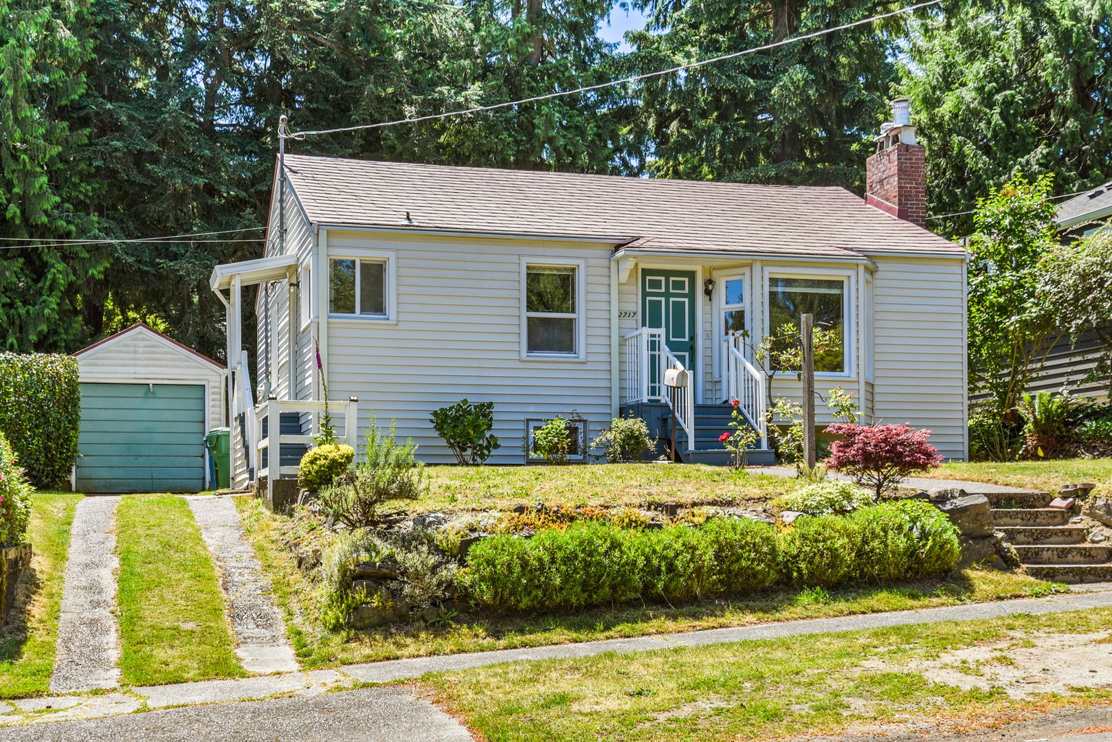 Seattle House: 2717 NE 90th St