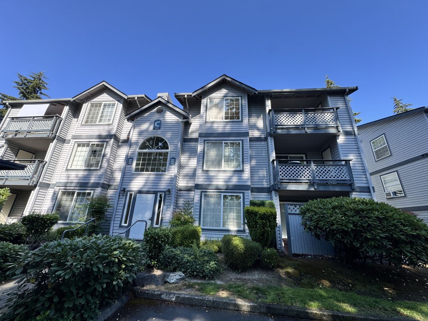 Des Moines Condo: 24018 26th Pl. S. C-302