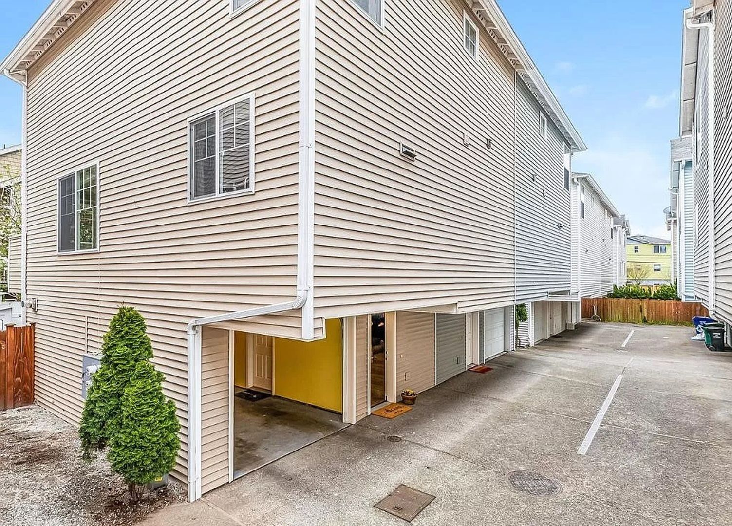 Seattle Townhome: 8510 B Midvale Ave N