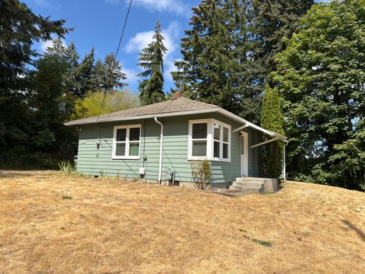 Charming 3-Bedroom Cottage Near Downtown Gig Harbor