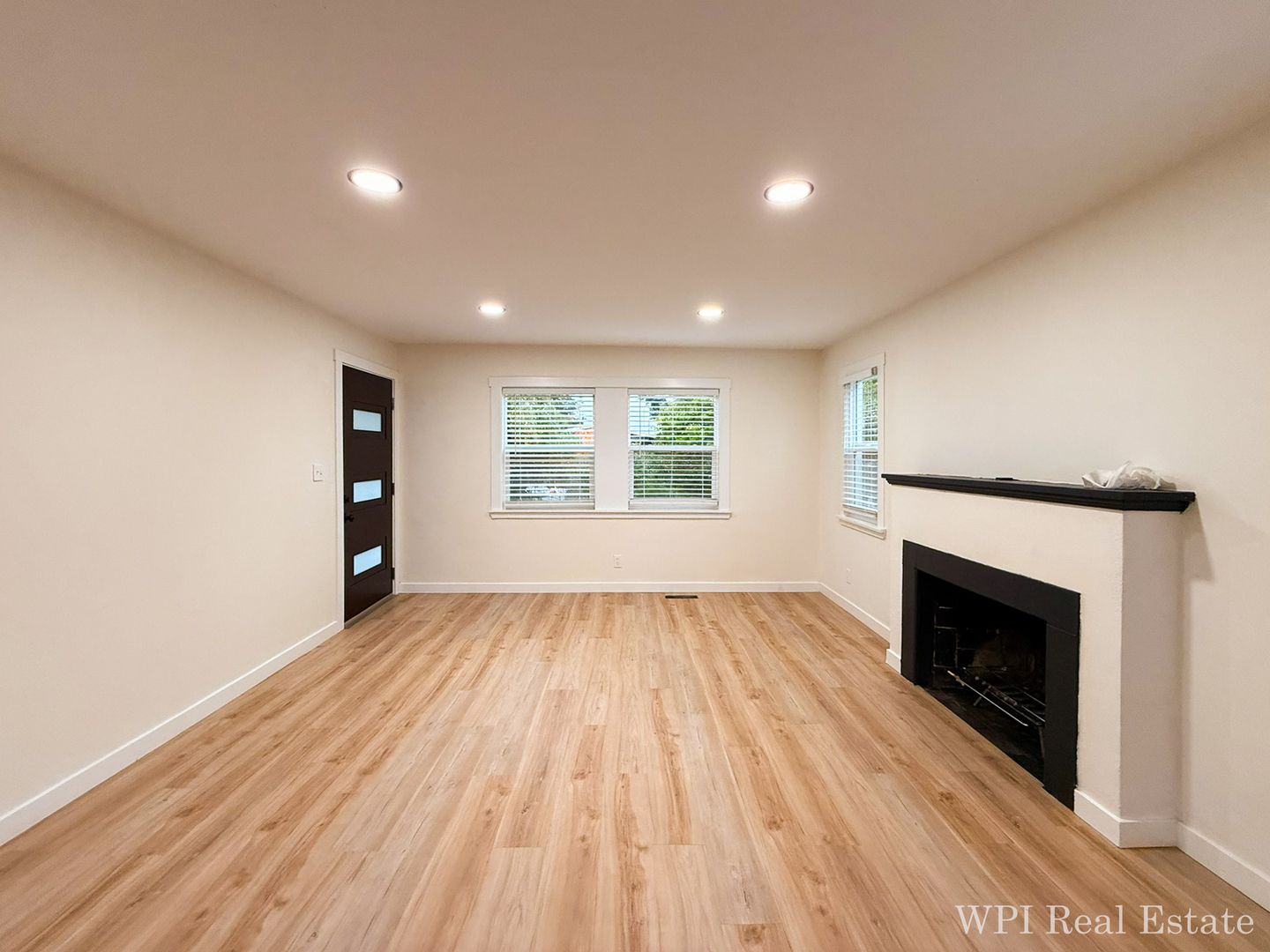 Seattle House: 502 N 104th St