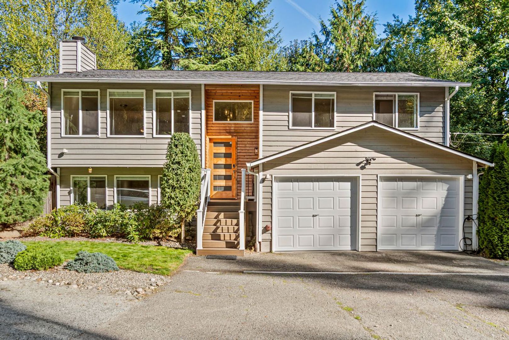 Lake Forest Park House: 18900 32nd Ave NE