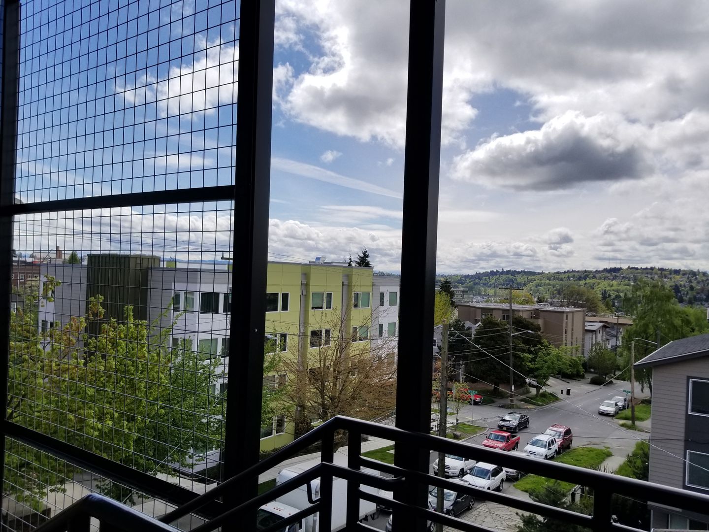 Seattle Apartment: 4315 7th Ave. NE